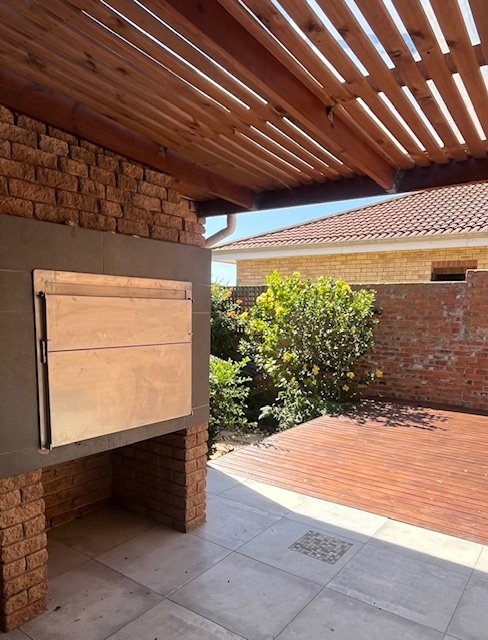 To Let 3 Bedroom Property for Rent in Reebok Western Cape